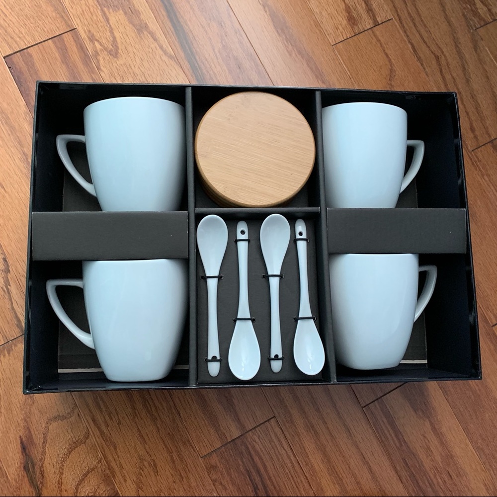 Boxed coffee mug set